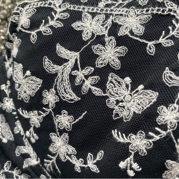 Wild Hearts Bra - Picture 3 of 4